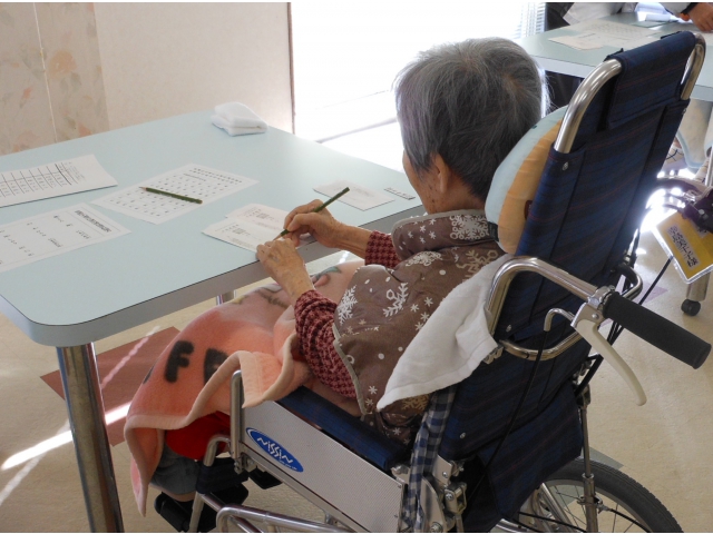 投票用紙に記入