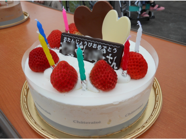 バースディケーキ