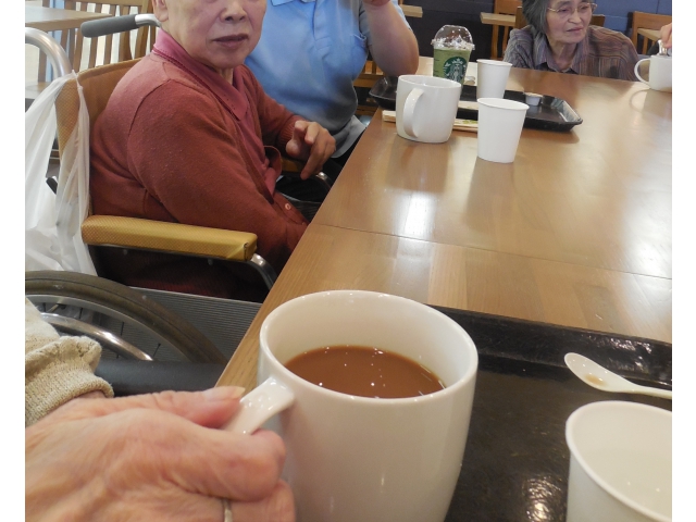 食事の後はゆったりカフェ・タイム