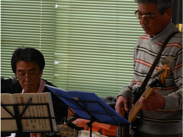次長 on Bass!