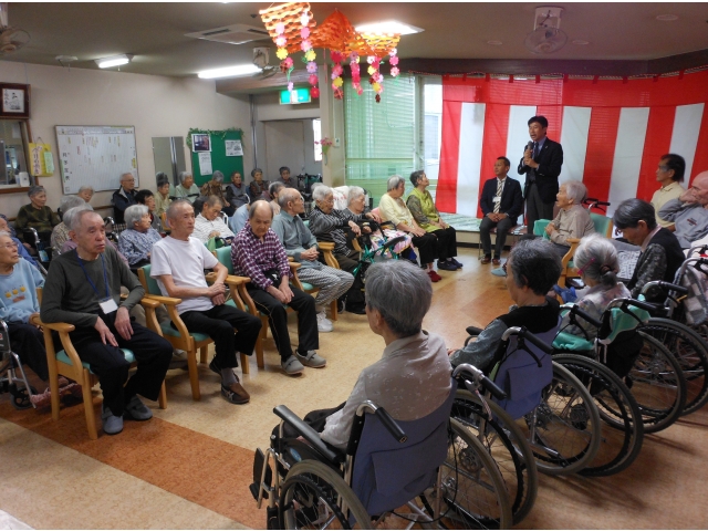 瀬戸市職員の方によるごあいさつ。