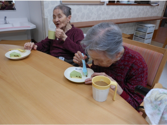 小豆が入っておいしいよ!