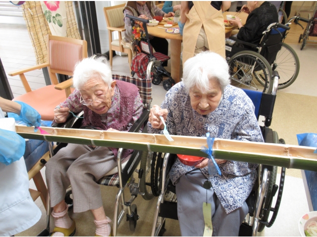 さあ、そうめん取るよ。
