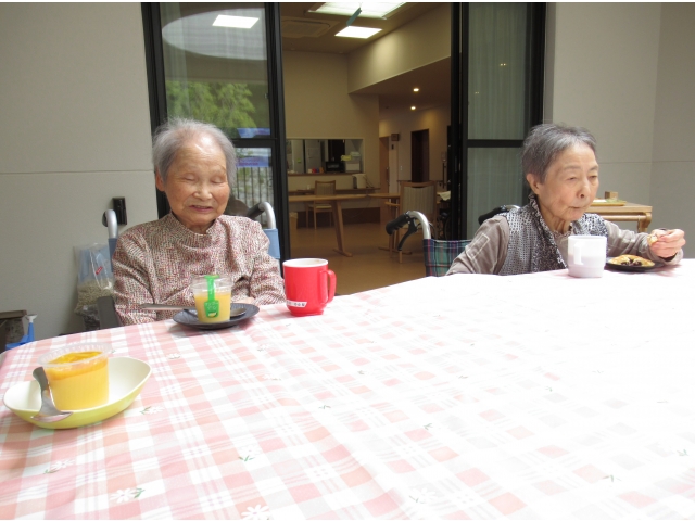 テラスはいいな～笑