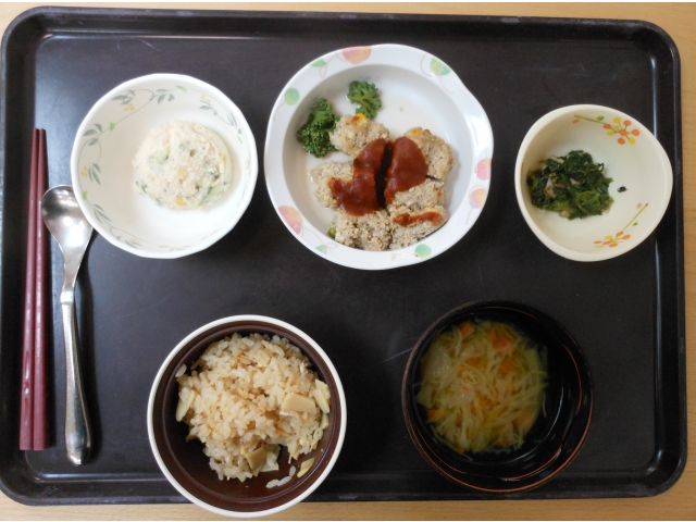 一口大食