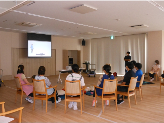 座学から教えて頂きました。