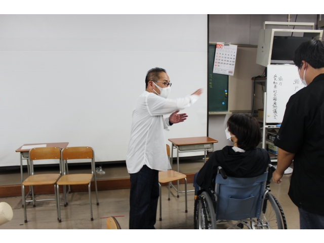 実技指導に熱が入ります。