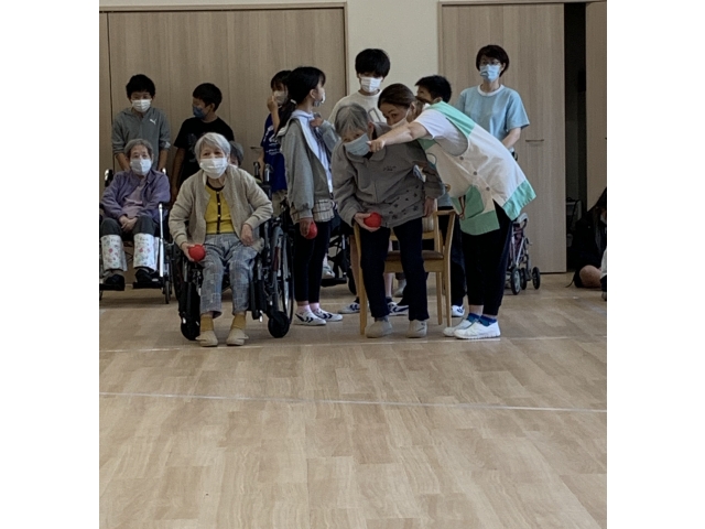 狙いを定めます。