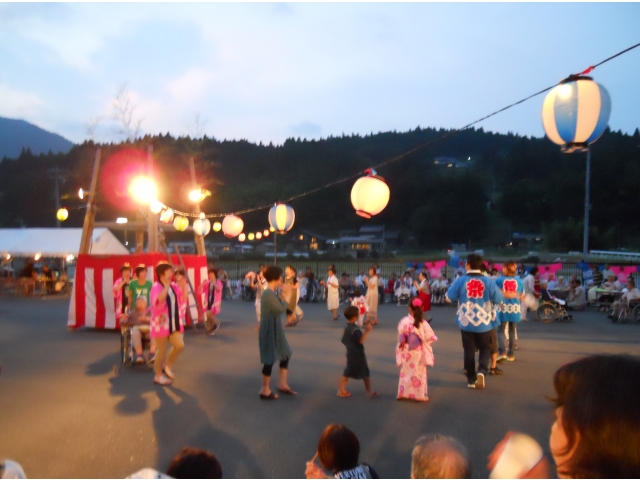 盆踊り