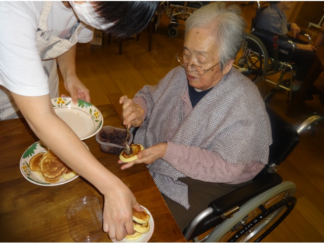 あんこを挟んで．．．