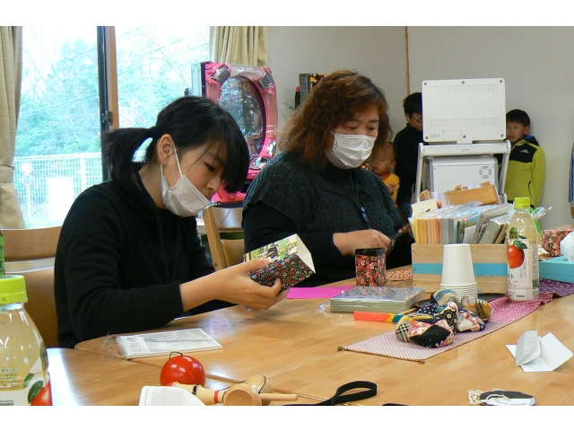 和紙の小物入れ作り