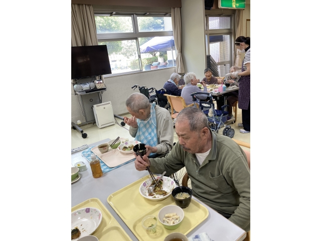 黙々と食べてしまいますね!!