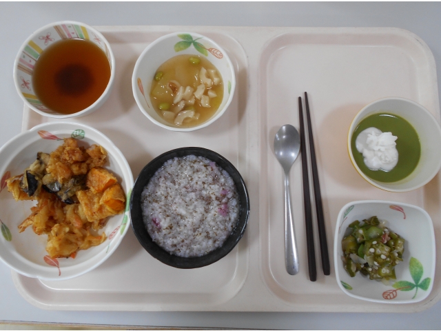 一口大食