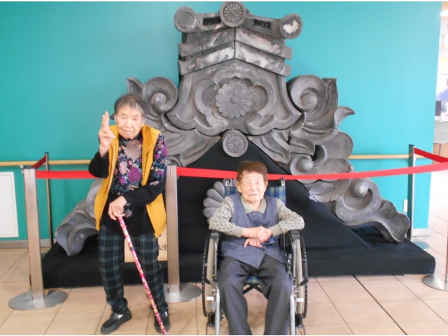 昔の道具などを見て、様々な思い出話を聞かせて下さいました♪