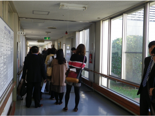 施設内の見学