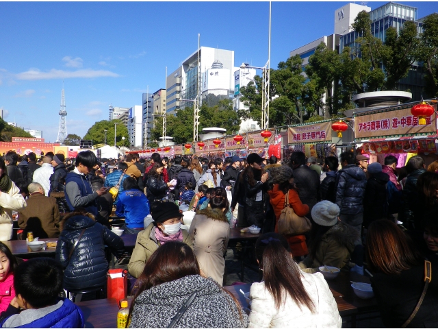 来場者で賑わう会場