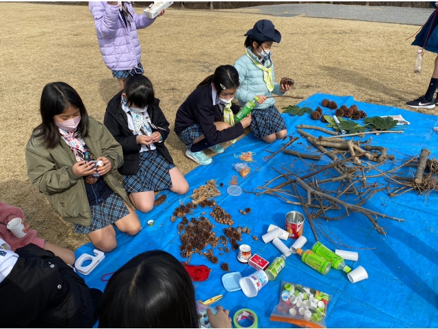 ジュニア　第2章公園の自然物から楽器を作ります