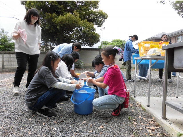 ジュニアさん、手際よく食器を洗えたね。