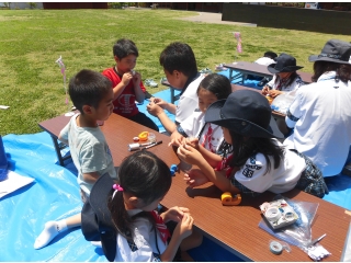 「夏休みの宿題で作ろう！」と型紙をもらった小学生もいたよ。